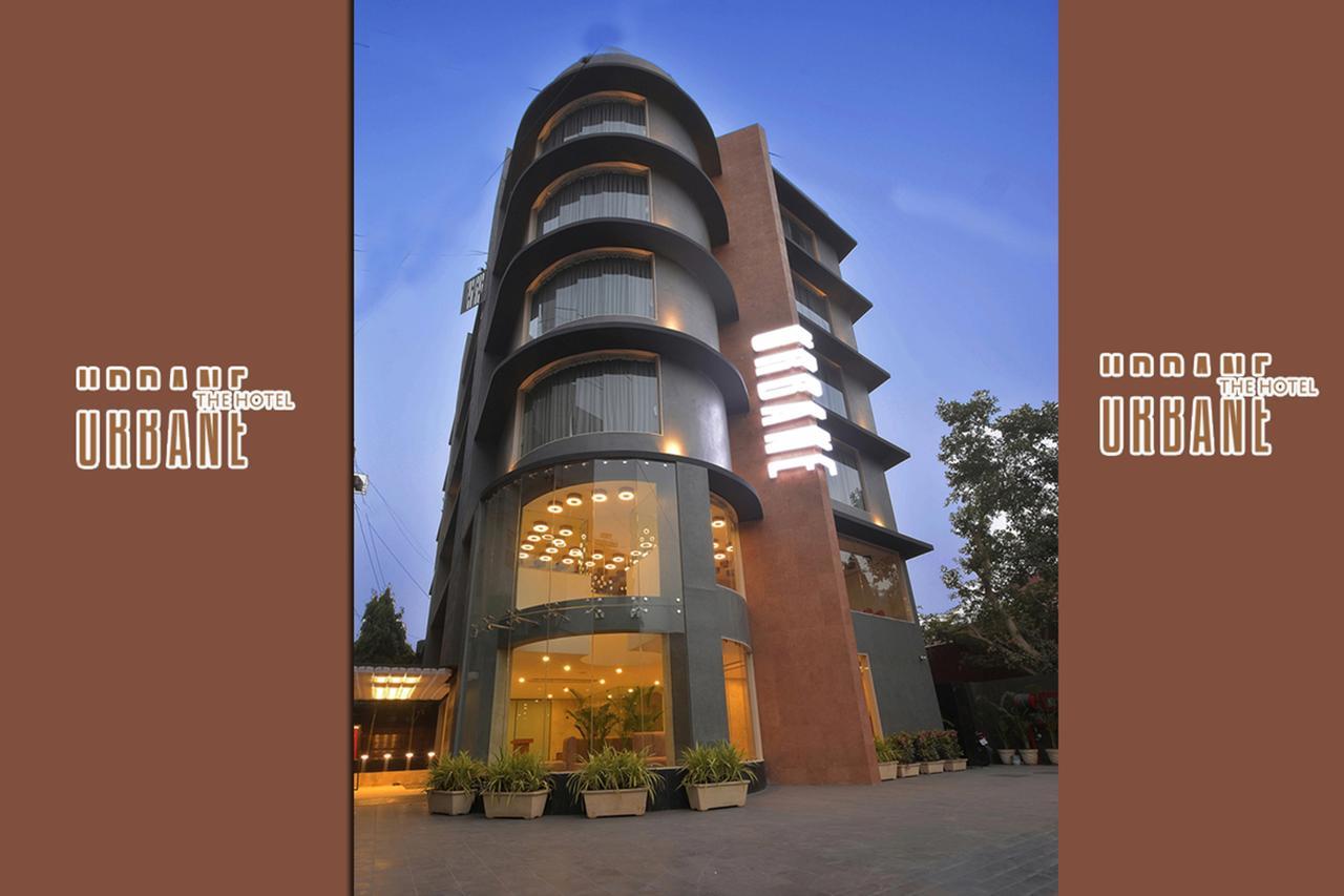 Urbane The Hotel Ahmedabad Exterior foto