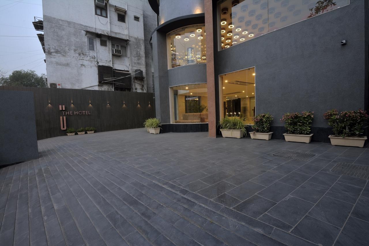 Urbane The Hotel Ahmedabad Exterior foto